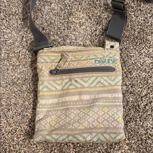 Dakine satchel